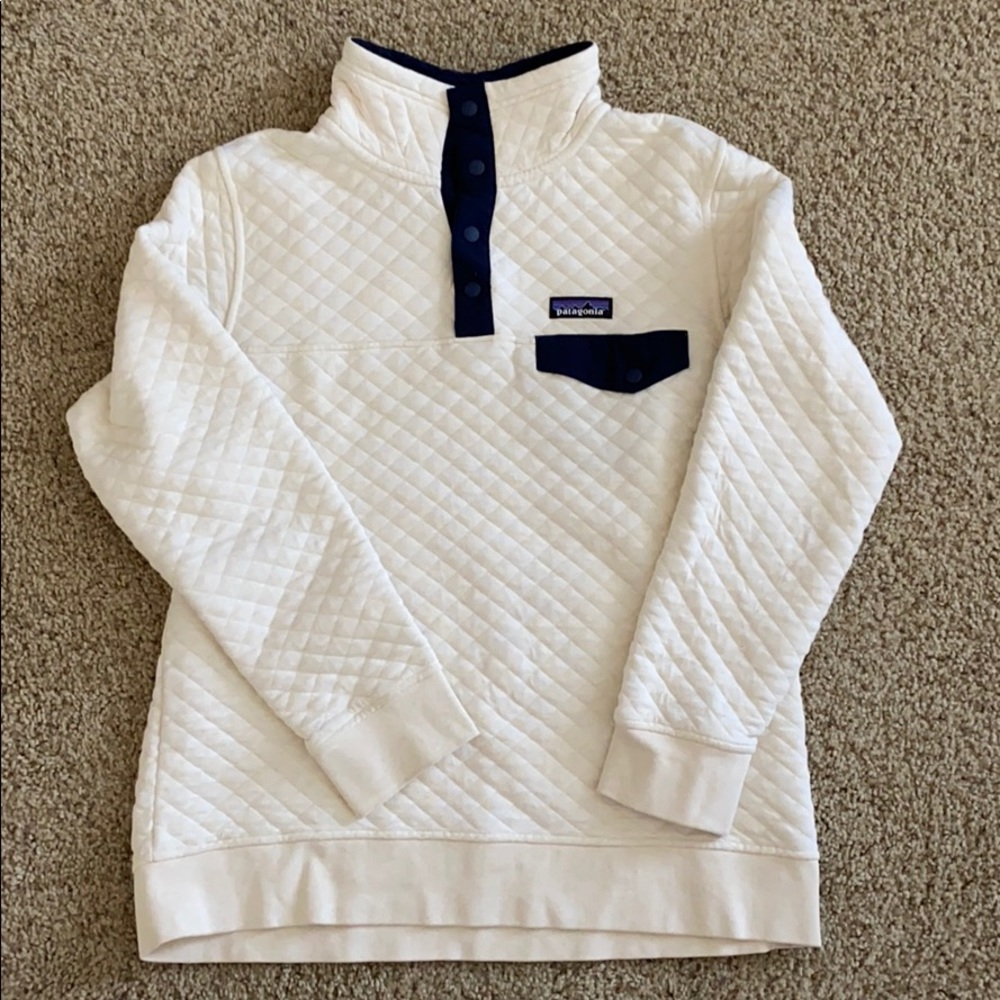 Cream Patagonia quilted quarter snap